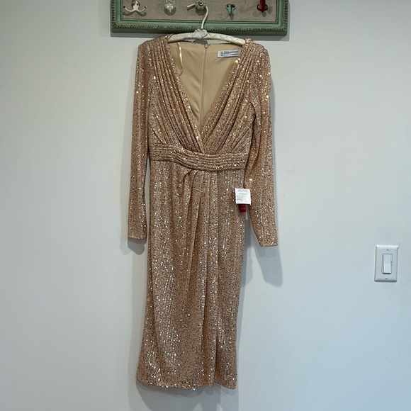 Mac Duggal Dresses & Skirts - IEENA Mac Duggal SEQUINED LONG SLEEVE v neck MIDI DRESS rose gold size 6 new